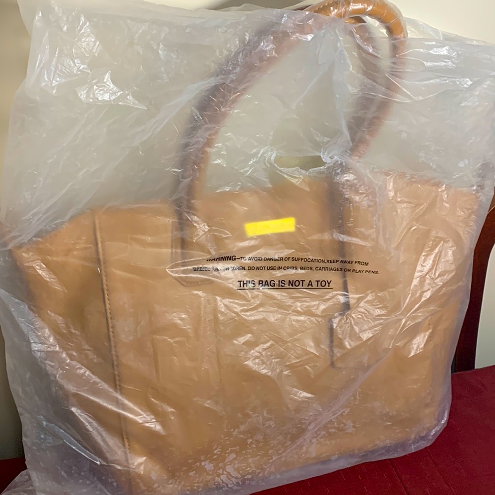 Brand New Joy & Iman Leather Purse